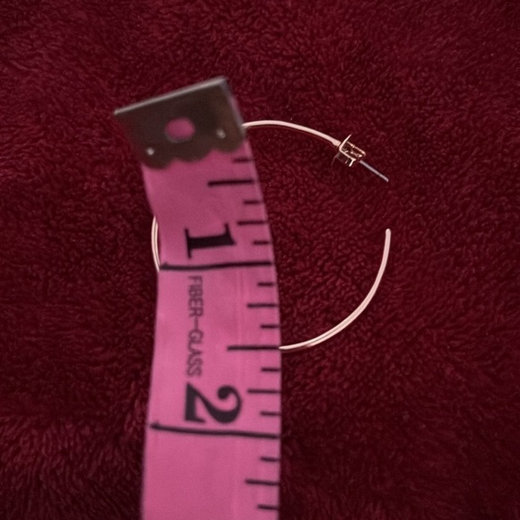 Tory Burch Elegant Gold Hoop Earring - Picture 8 of 8